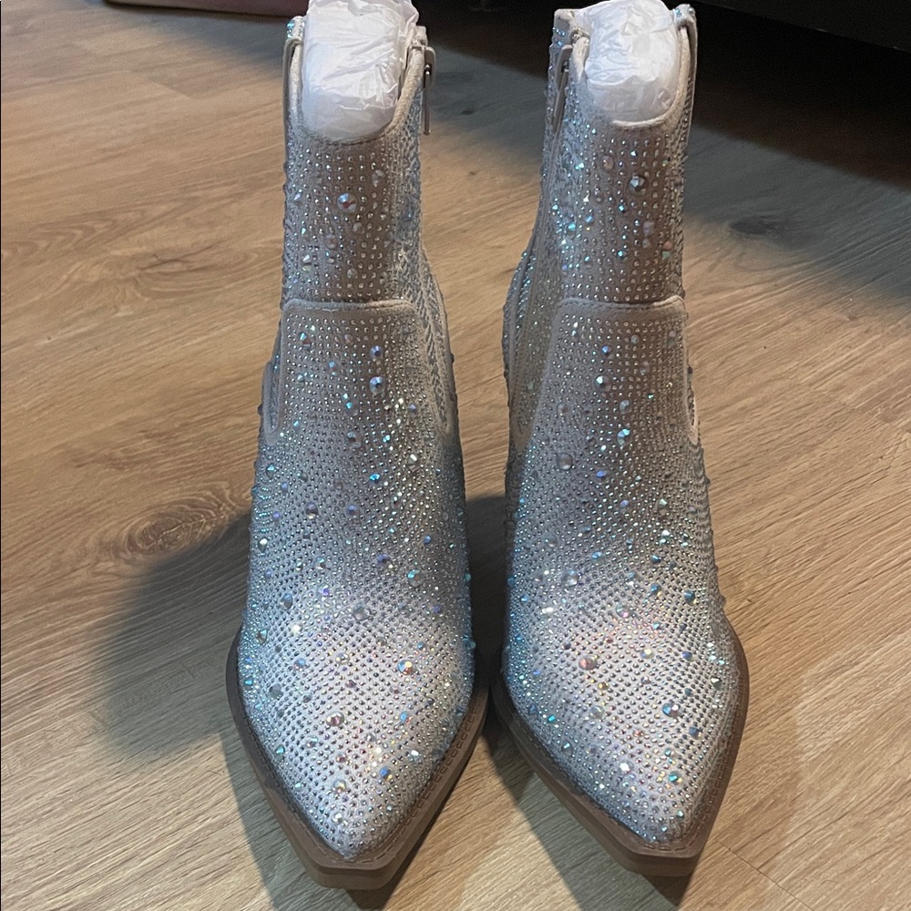 Elegant Silver Ankle Boots
